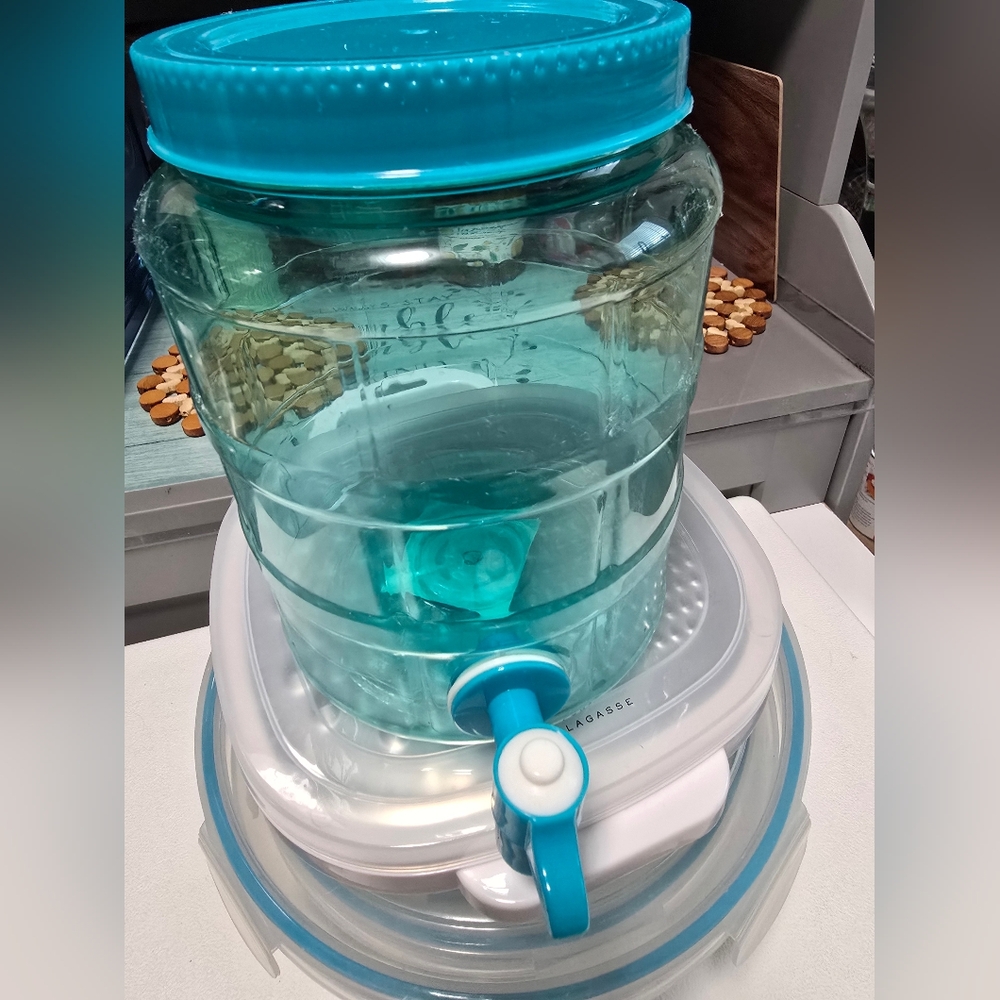 Kitchen Set Bowls Sheddar Water Dispenser - Picture 8 of 8